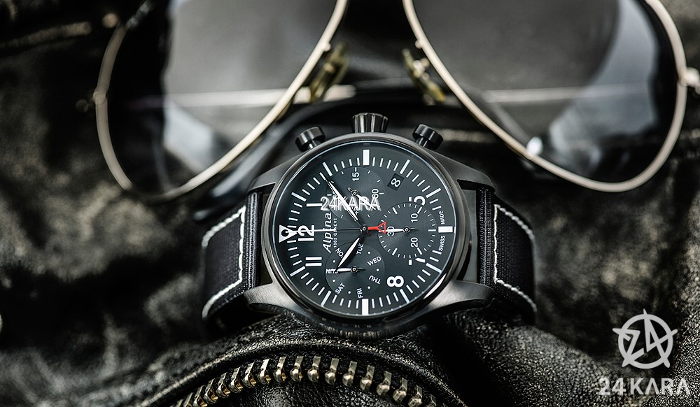 alpina_startimer_pilot_chrono_quartz_blackdial_1