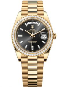 Đồng hồ Rolex Day-Date M228348RBR-0001 228348RBR-0001 vàng vàng và kim cương, mặt số đen sáng kim cương