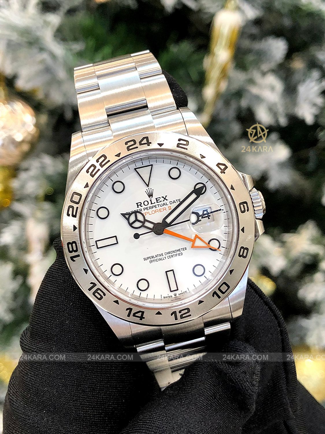 Đồng hồ Rolex Explorer II 226570-0001