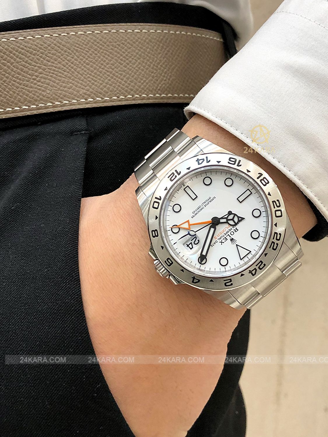 Đồng hồ Rolex Explorer II 226570-0001