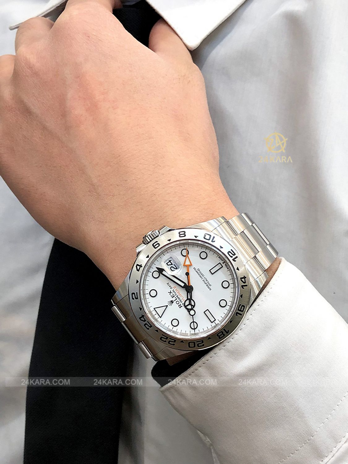 Đồng hồ Rolex Explorer II 226570-0001