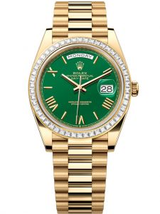 Đồng hồ Rolex Day-Date M228398TBR-0039 228398TBR-0039 Vàng vàng và Kim cương, mặt số xanh lá - Mẫu mới 2022