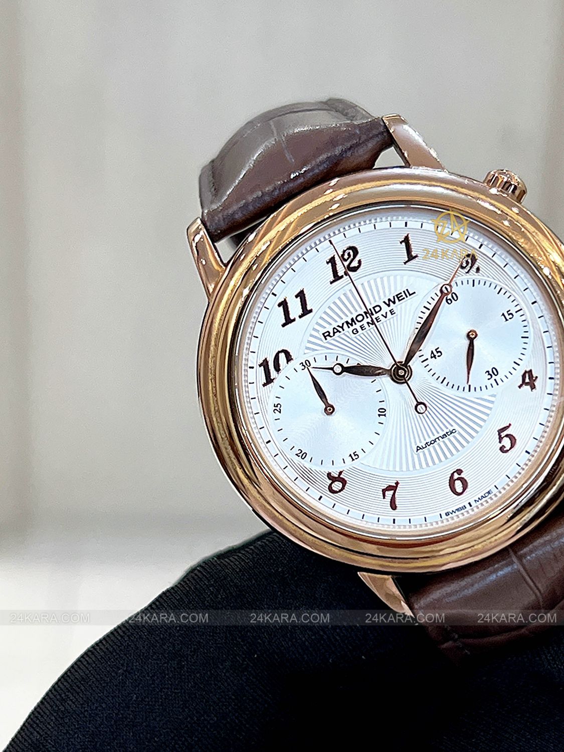 Đồng hồ Raymond Weil Maestro Chronograph 4830-PC5-05658 Vàng Hồng Kim Mắt Ngỗng - Lướt