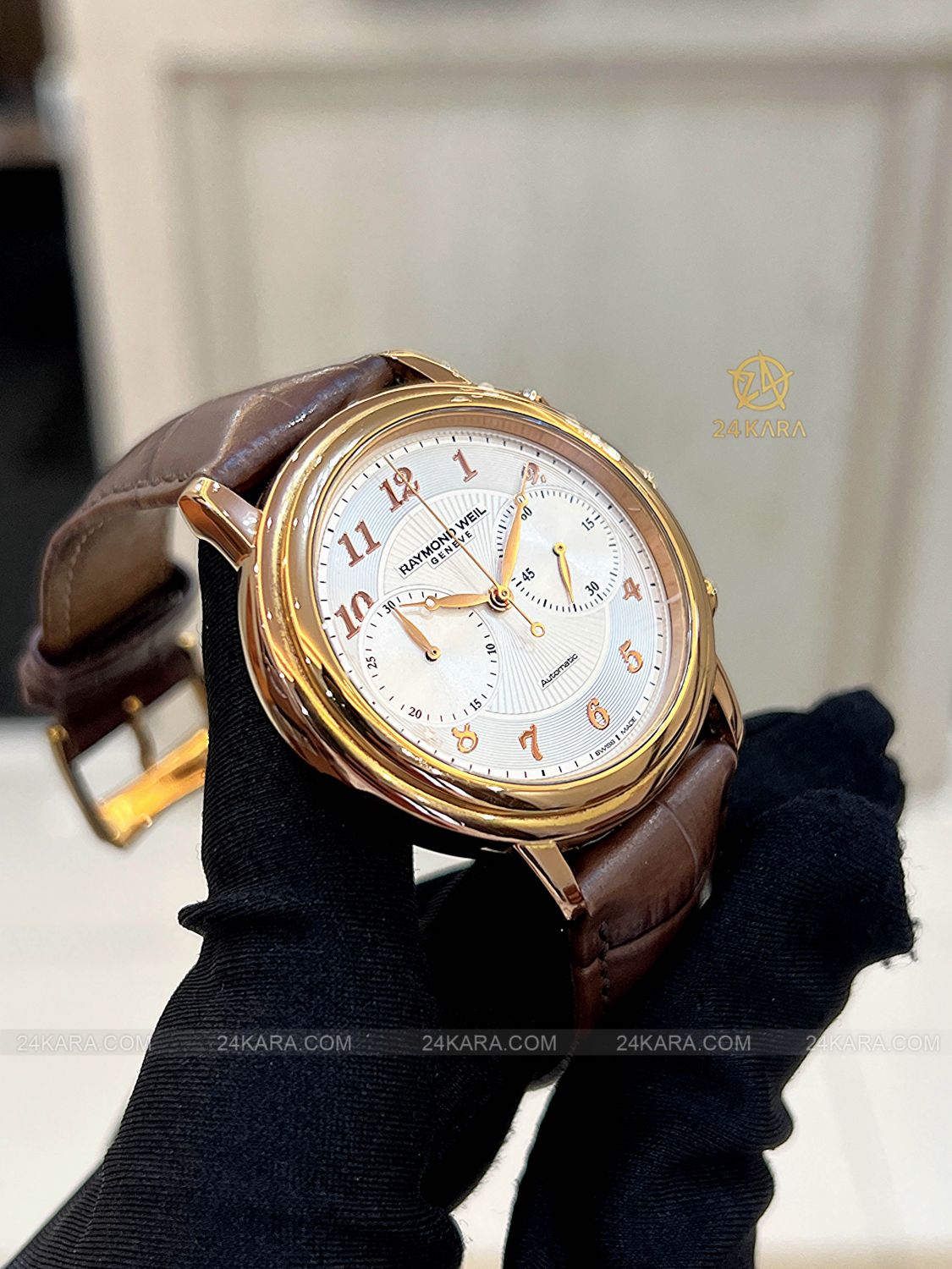 Đồng hồ Raymond Weil Maestro Chronograph 4830-PC5-05658 Vàng Hồng Kim Mắt Ngỗng - Lướt