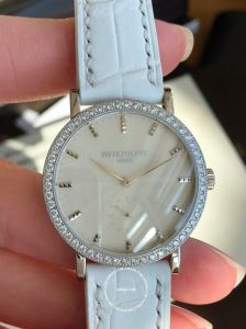 Đồng hồ Patek Philippe Calatrava 7120G-001 White Gold Kim cương - Lướt