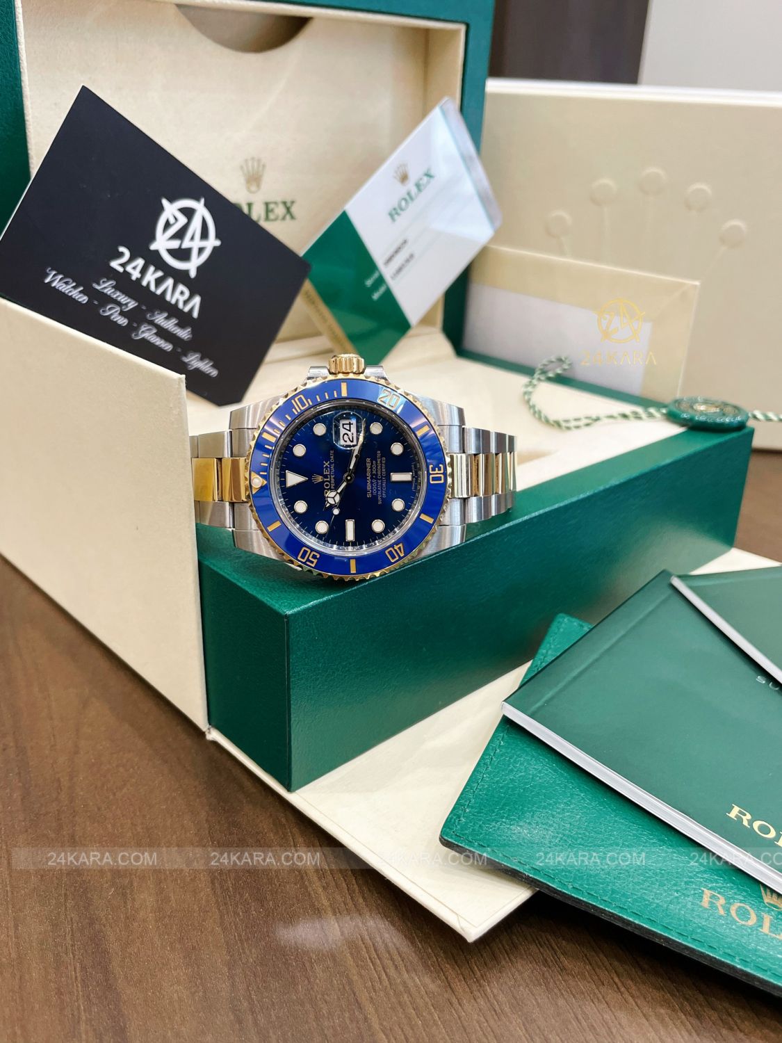 Đồng hồ Rolex Submariner Date 40mm 116613LB Gold Steel Demi vàng mặt xanh - Lướt