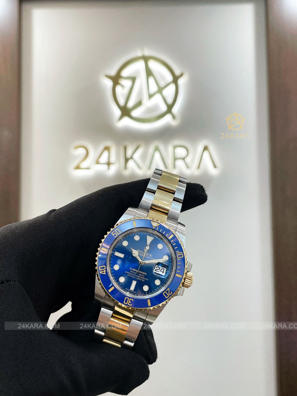 Đồng hồ Rolex Submariner Date 40mm 116613LB Gold Steel Demi vàng mặt xanh - Lướt