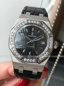 Đồng hồ Audemars Piguet Royal Oak Diamond Black Dial 77321ST.ZZ.D002CR.01 77321STZZD002CR01