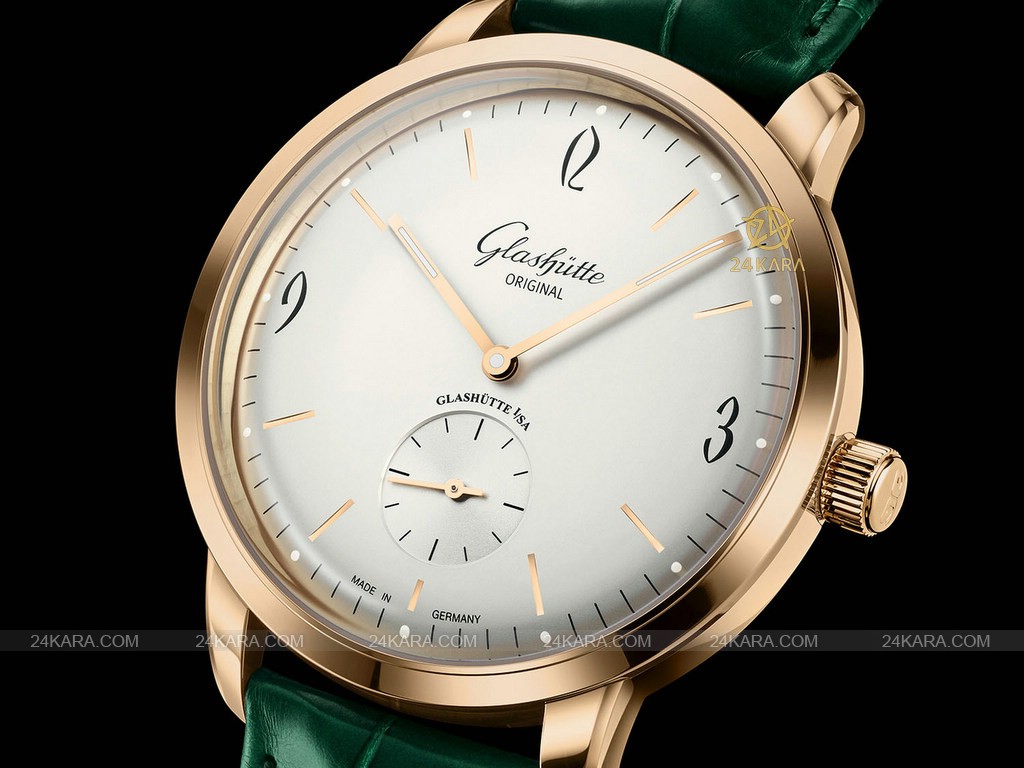 2023-glashutte-original-sixties-small-second-gold-3