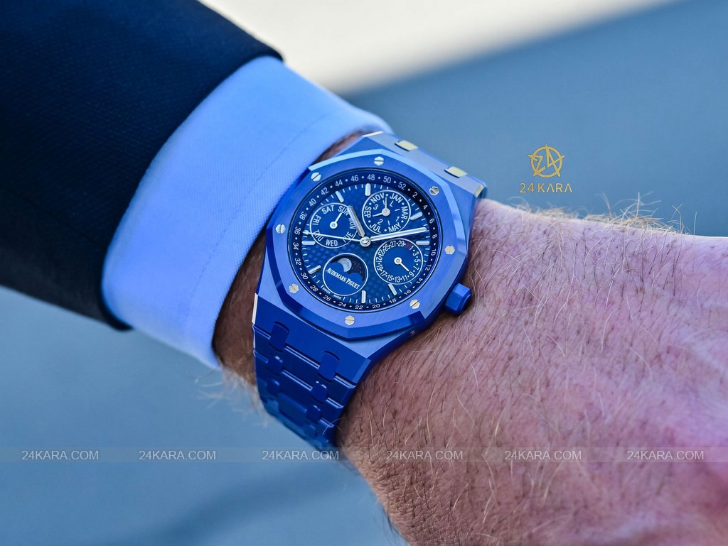 audemars-piguet-royal-oak-perpetual-calendar-41mm-blue-ceramic-26579cs.oo_.1225cs.01-review-1