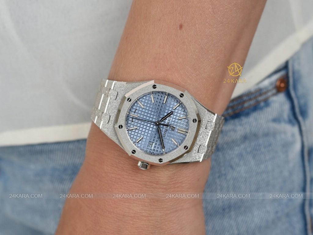 audemars_piguet_royal_oak_frosted_gold_selfwinding_34mm_77353bc.gg.1263bc.01-1