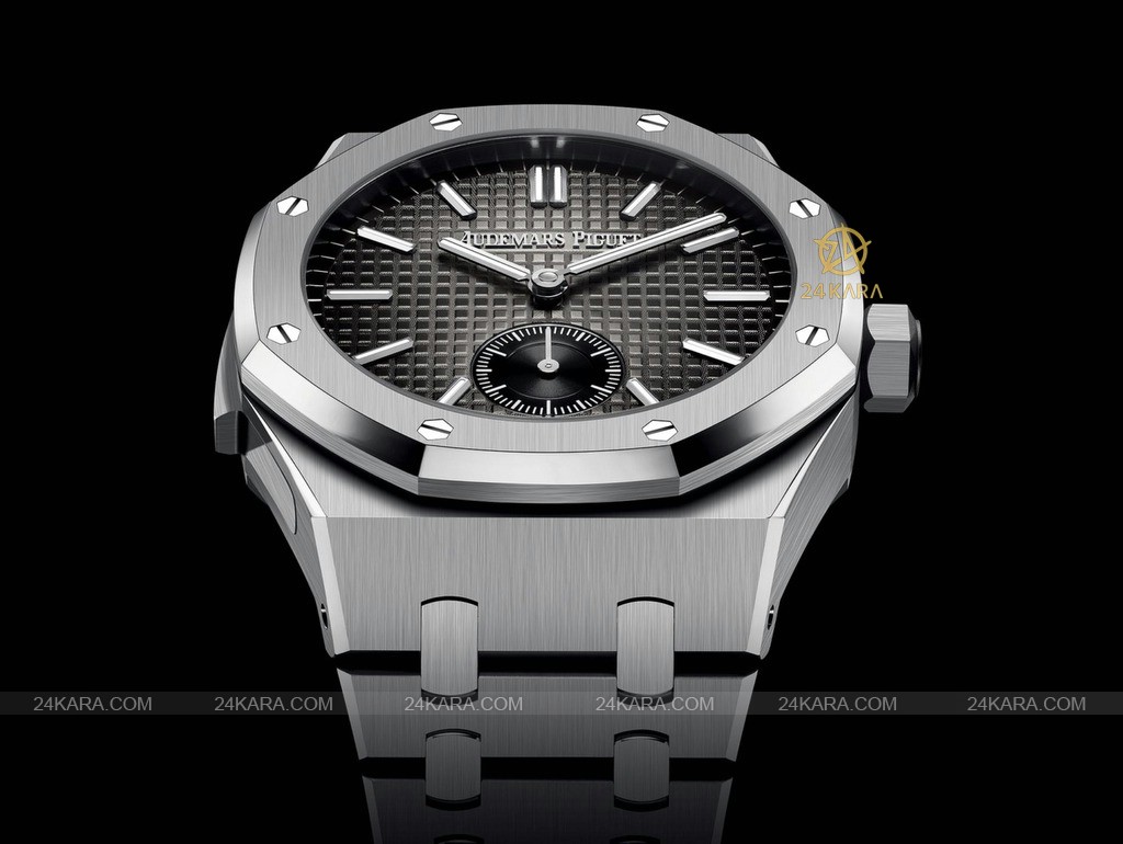 audemars_piguet_royal_oak_minute_repeater_supersonnerie_titanium_26591ti.oo.1252ti.03-1