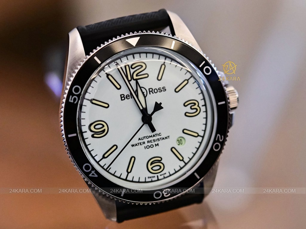 bell-and-ross-br-v2-92-full-lum-5