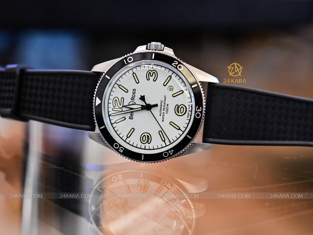bell-and-ross-br-v2-92-full-lum-6
