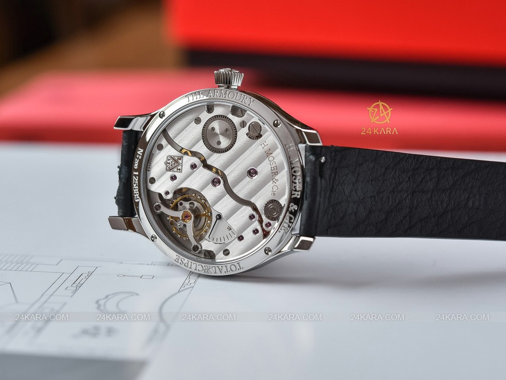 h_moser_cie._endeavour_small_seconds_total_eclipse_x_the_armoury-8