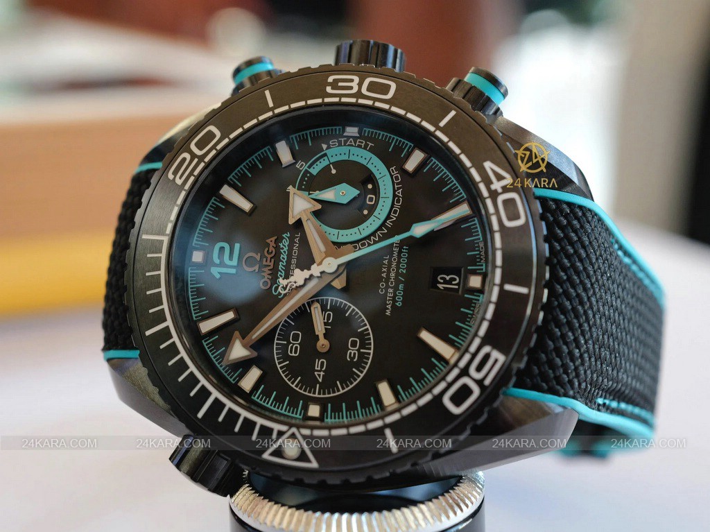 omega_seamaster_planet_ocean_deep_black_etnz_edition_215.92.46.51.01.003-4