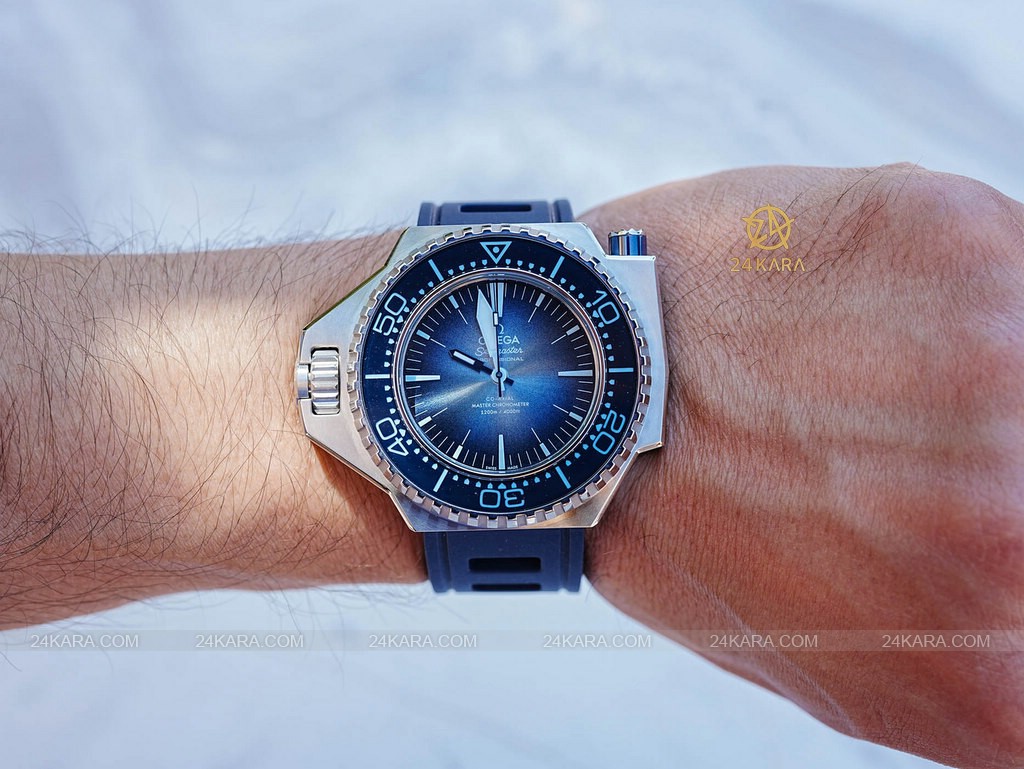 omega_seamaster_ploprof_1200m_summer_blue_227.32.55.21.03.001-5