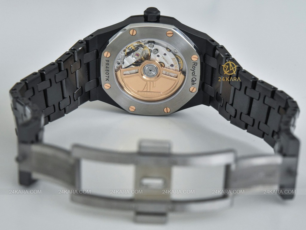 audemars-piguet-royal-oak-selfwinding-34mm-black-ceramic-77350ce.oo_.1266ce.01-7-2048x1364