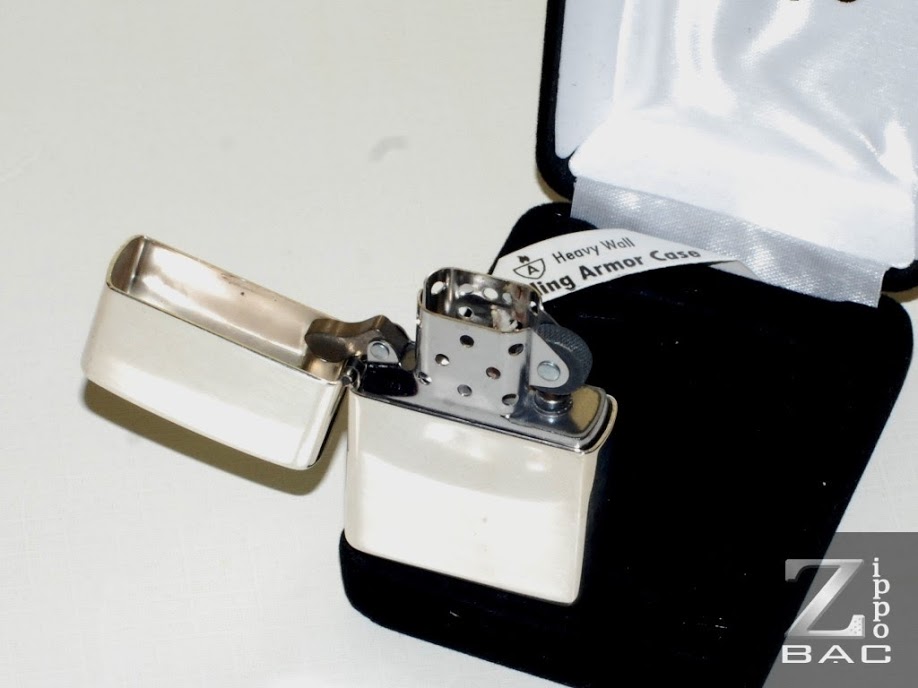 Cách đổ xăng cho Zippo