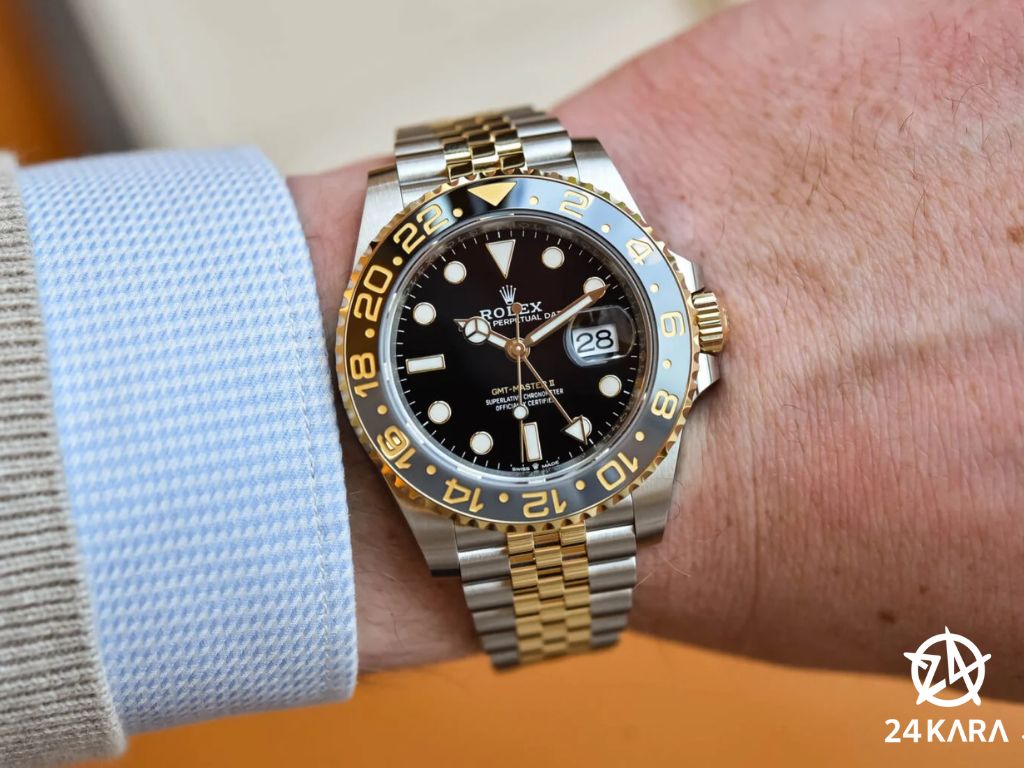 Review chi tiết đồng hồ Rolex GMT-Master II 126713GRNR-0001