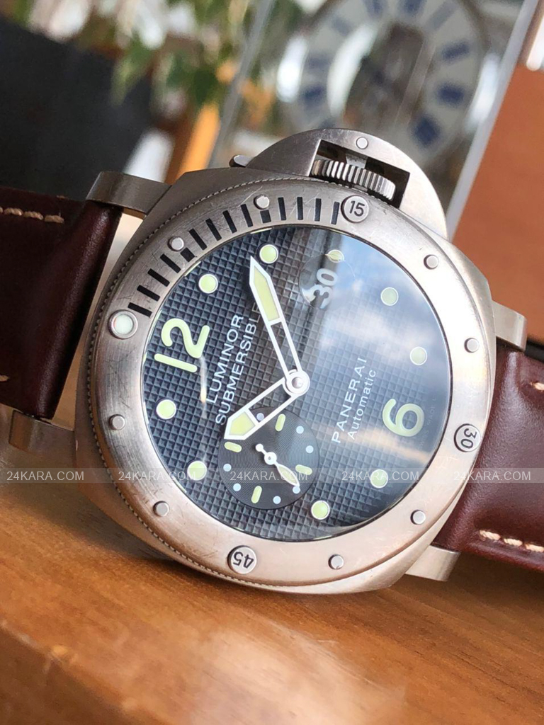 Review Đồng hồ Panerai Luminor Submersible PAM00025